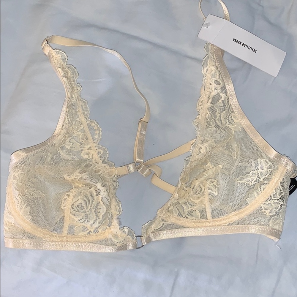 Urban Outfitters Ivory bralette M